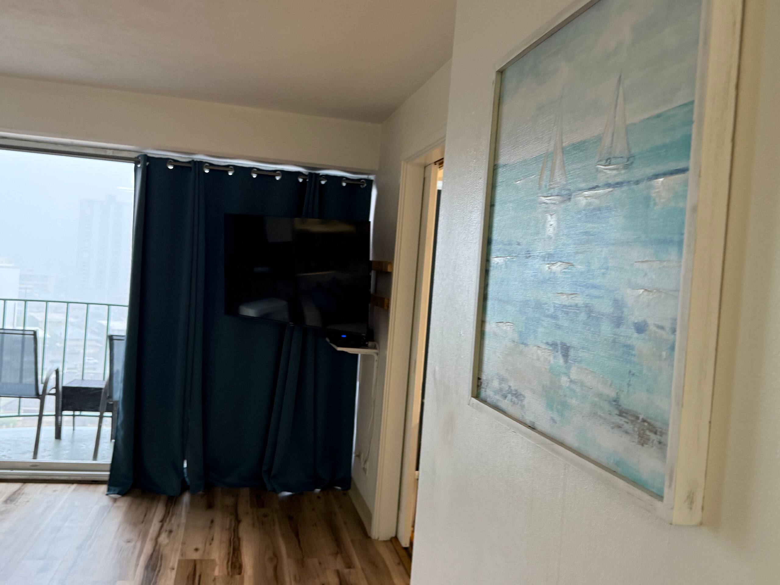 Breezy Waikiki Apt 🌈sleeps 6 & PARKING included - Image 49