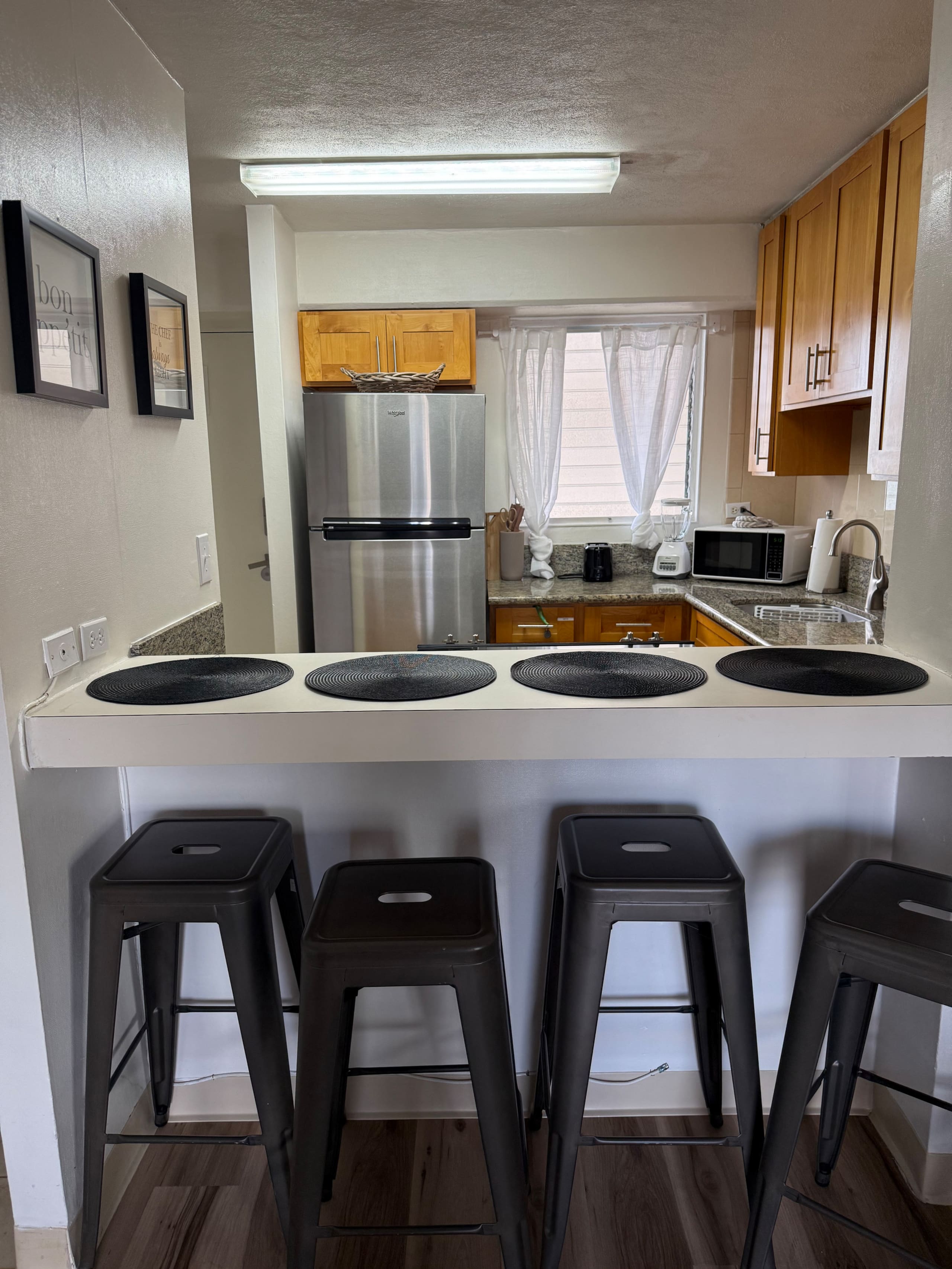 Breezy Waikiki Apt 🌈sleeps 6 & PARKING included - Image 77