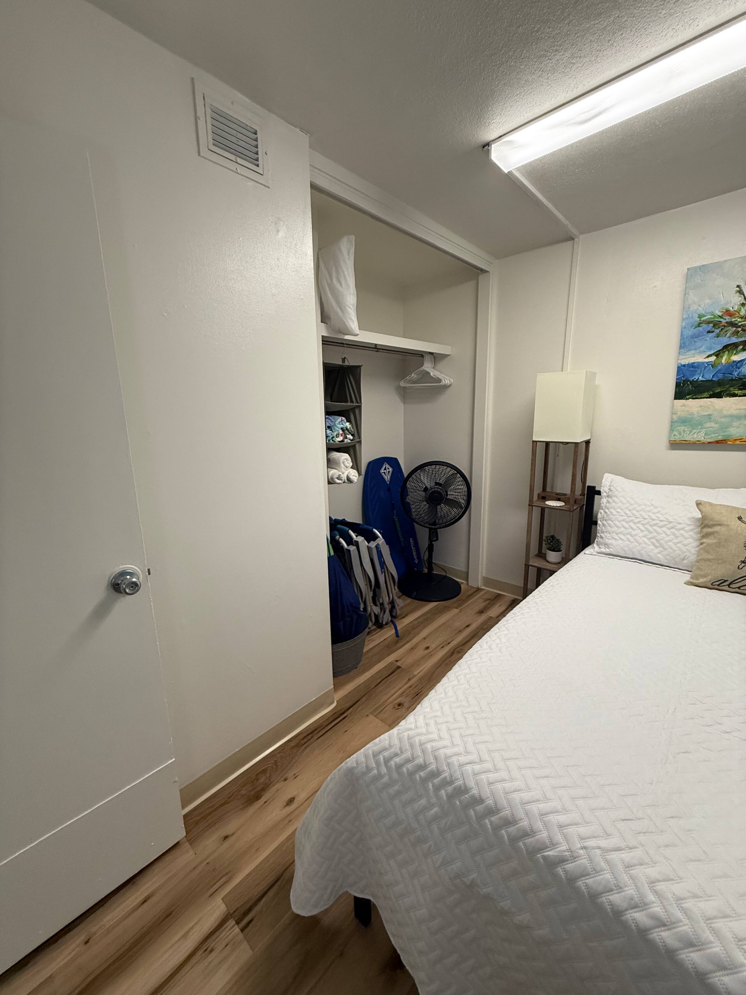 Breezy Waikiki Apt 🌈sleeps 6 & PARKING included - Image 53