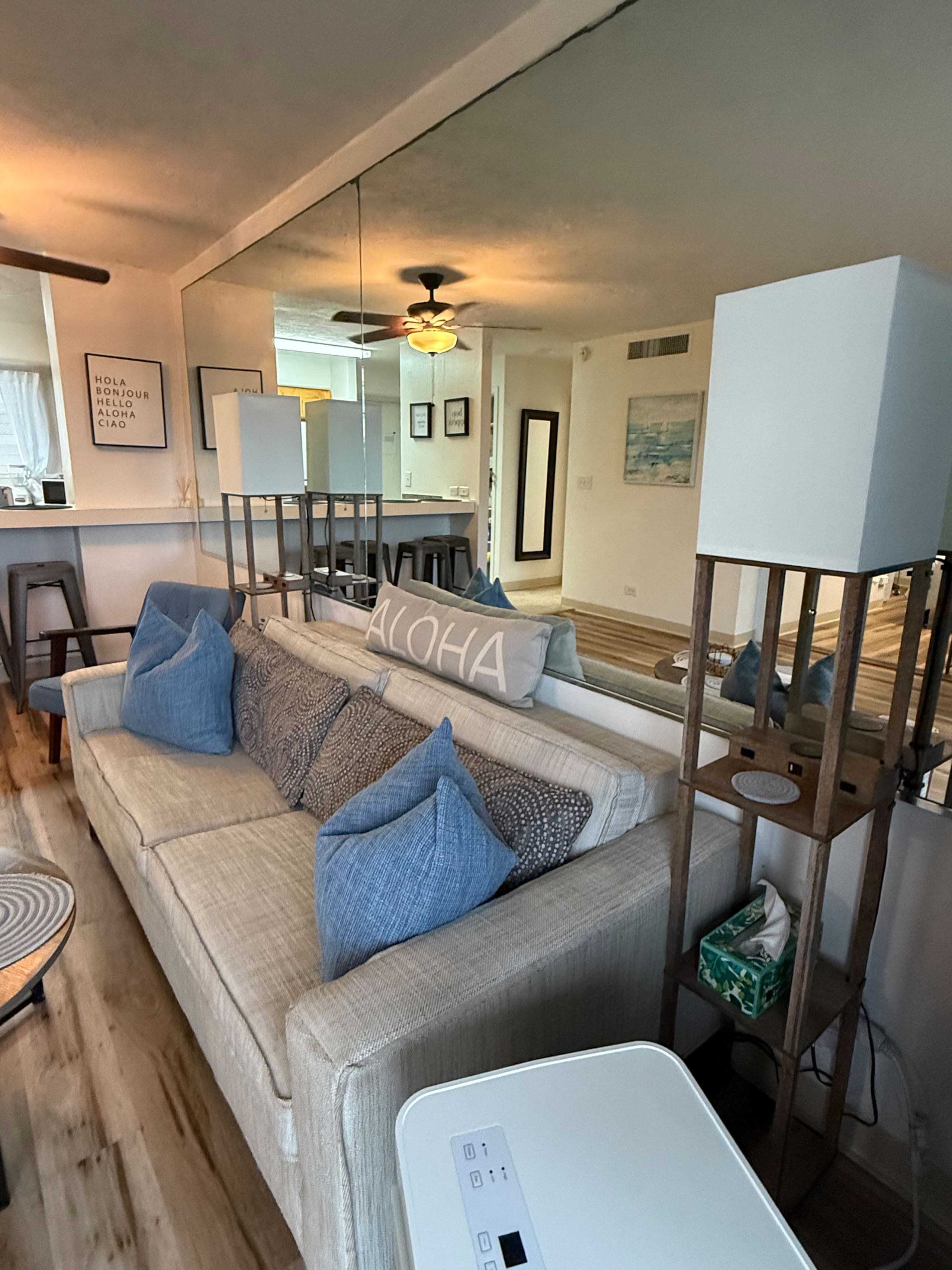 Breezy Waikiki Apt 🌈sleeps 6 & PARKING included - Image 16