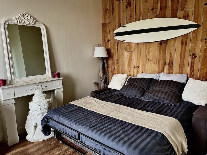 Ambienti i dhomës së gjumit