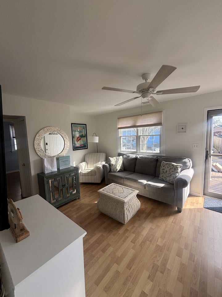 Walk To Beach & Shopping From Pet Friendly Home - Cape May