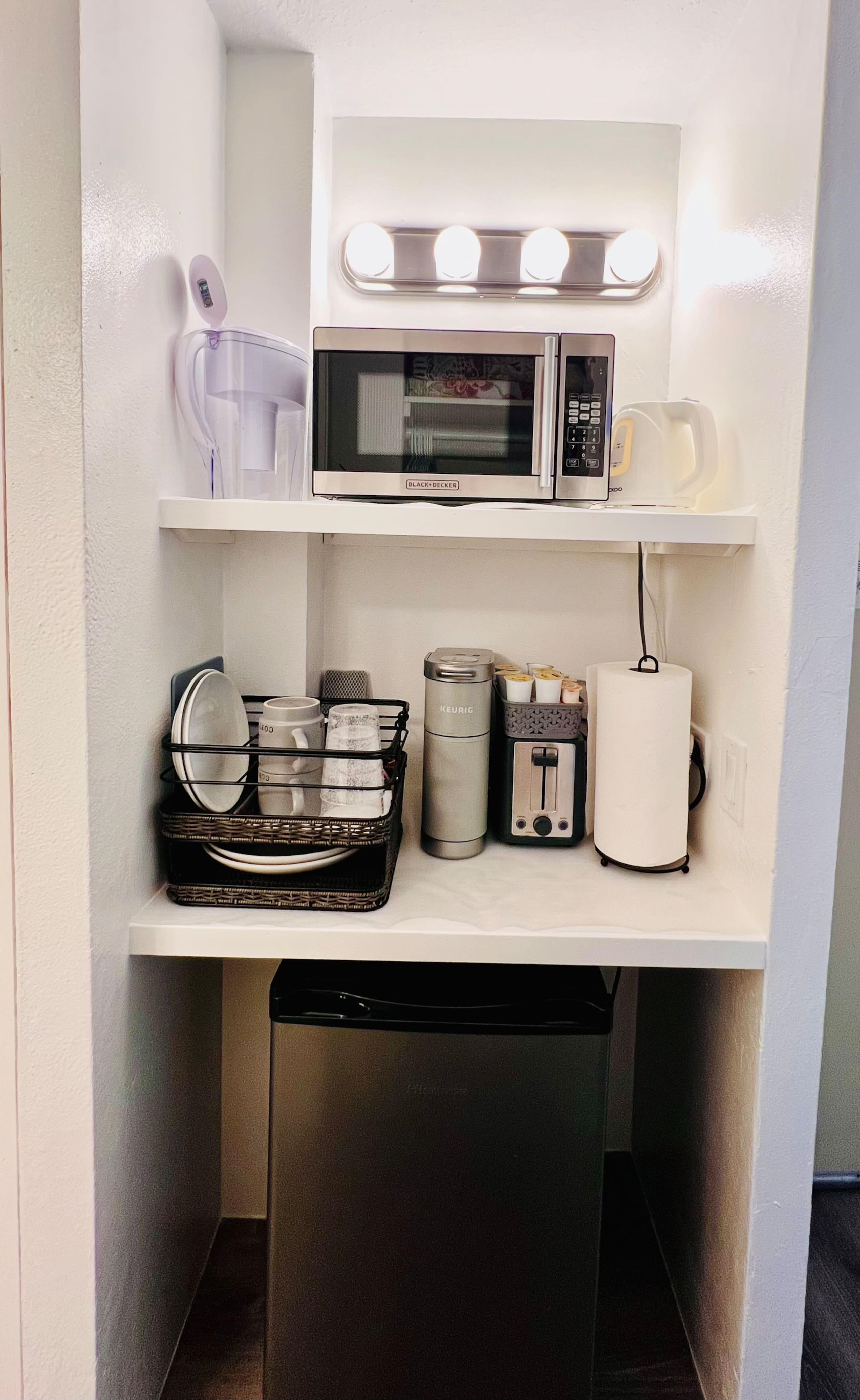 Simple Studio in Waikiki - Image 1
