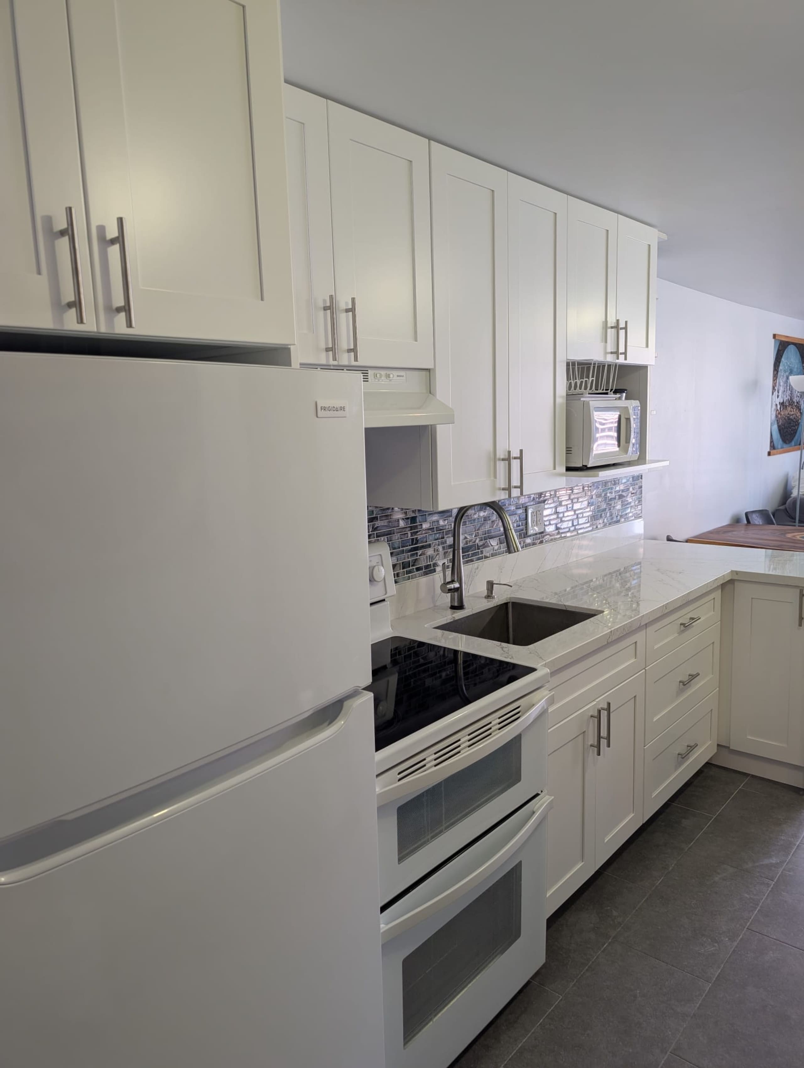 Condo in Honolulu · ★4.96 · Studio · 2 beds · 1 private bath - Image 1