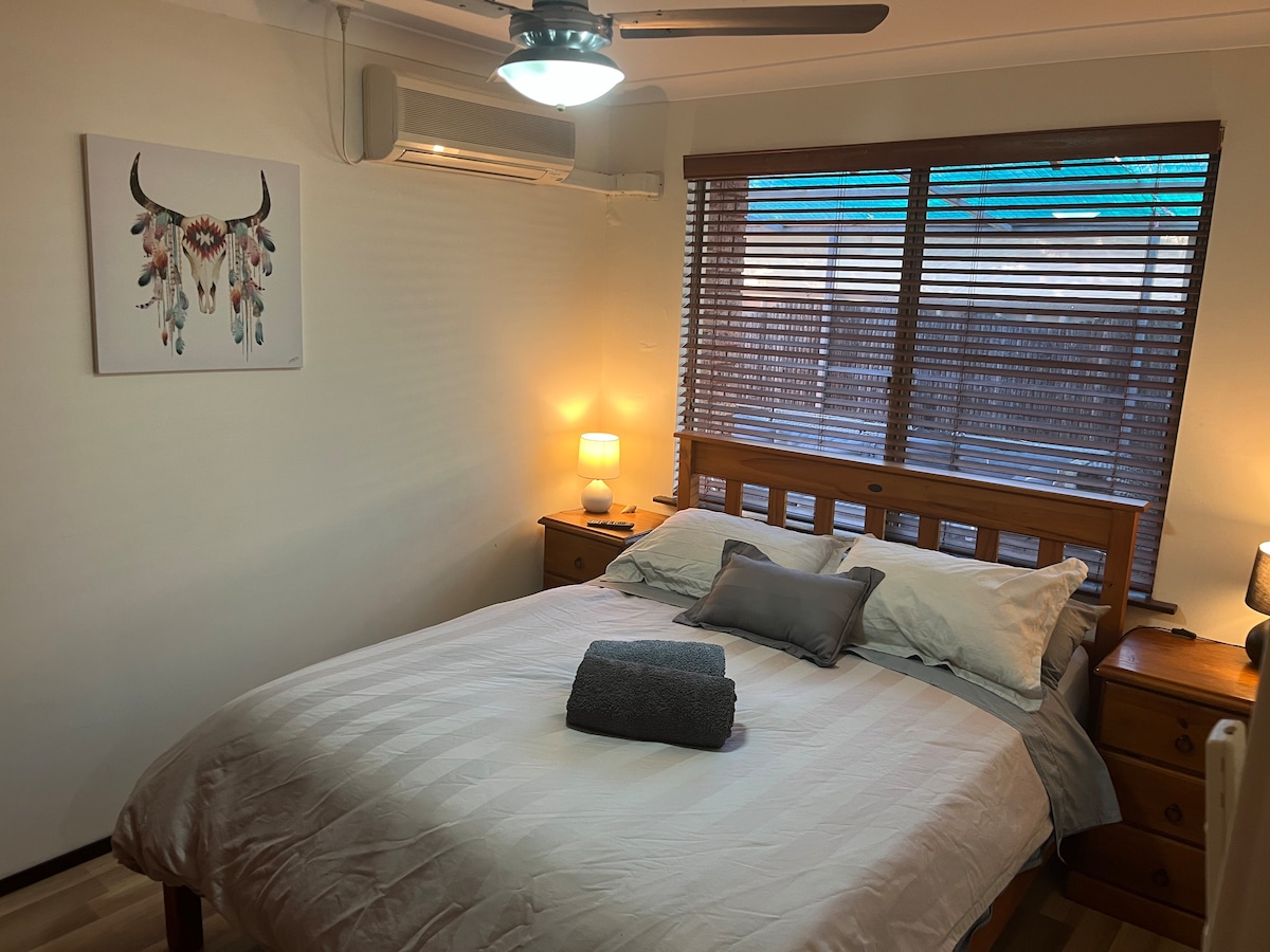 غرفة النوم 2