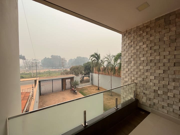 جناح 01 بشرفة - إطلالة على الشارع

لم ألتقط صورة للأجنحة.