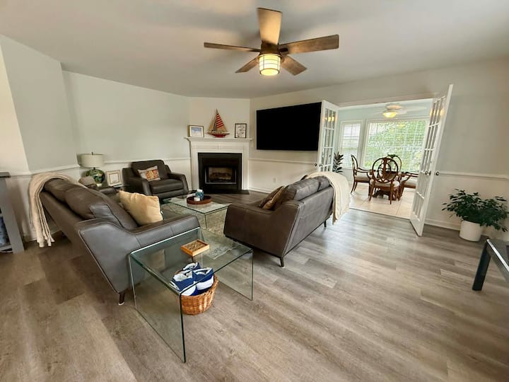 Whole House On Golf Course And Minutes To Beaches - Swansboro, NC