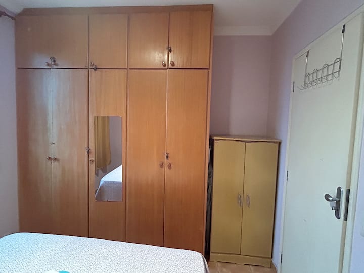 საძინებელი 1