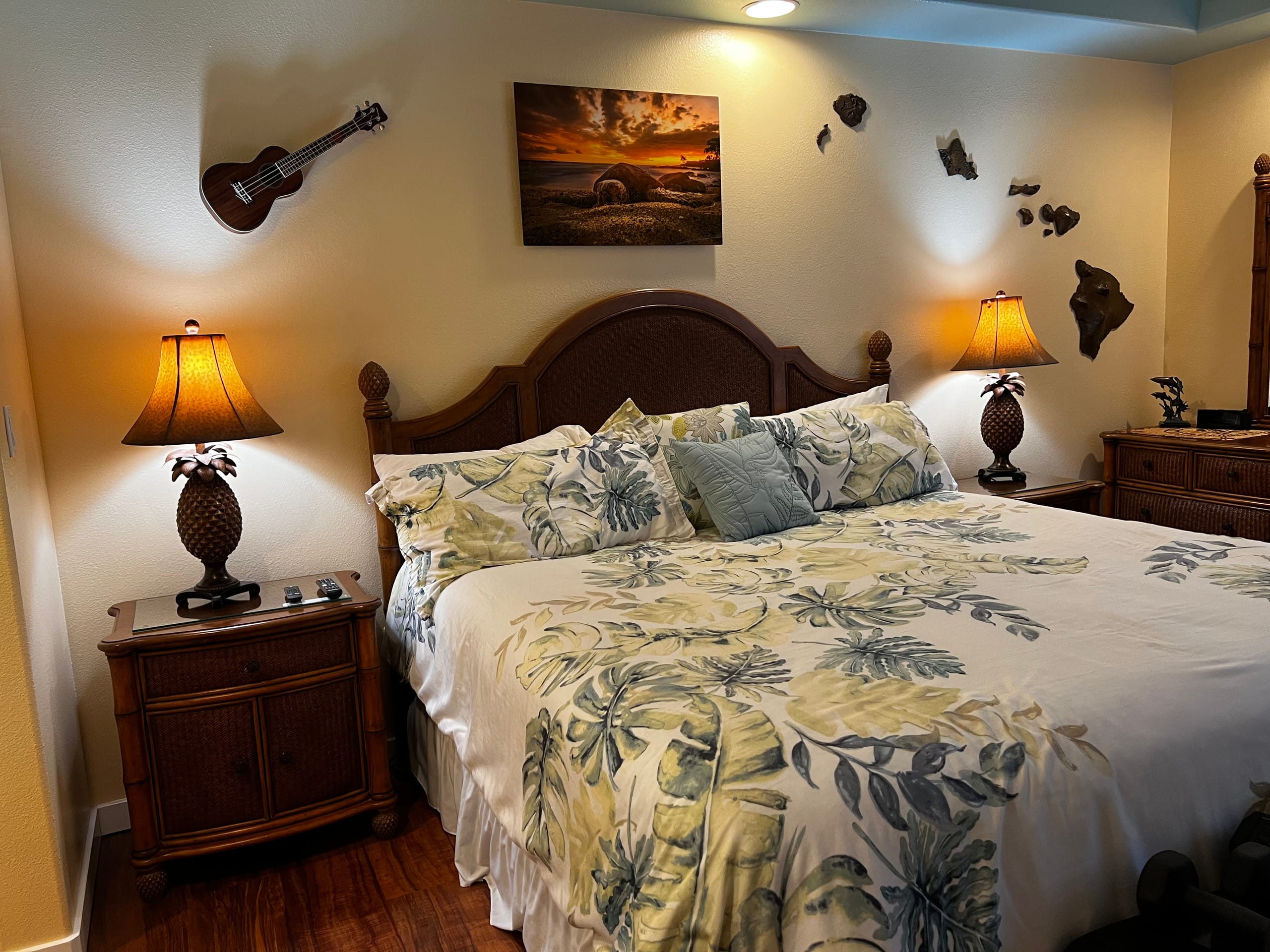 Condo in Kailua-Kona · ★4.94 · 2 bedrooms · 2 beds · 2 baths - Image 8