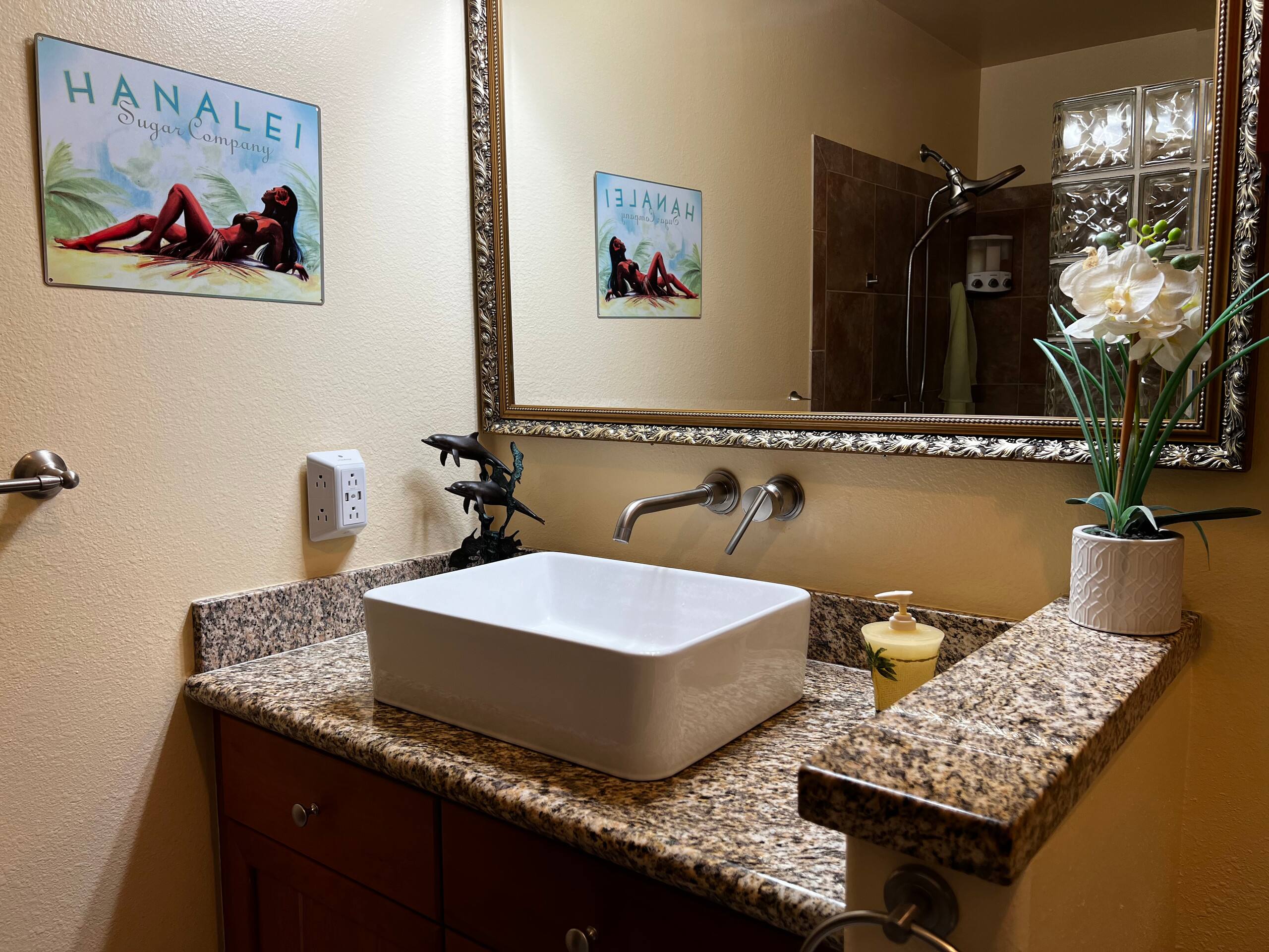 Condo in Kailua-Kona · ★4.94 · 2 bedrooms · 2 beds · 2 baths - Image 14