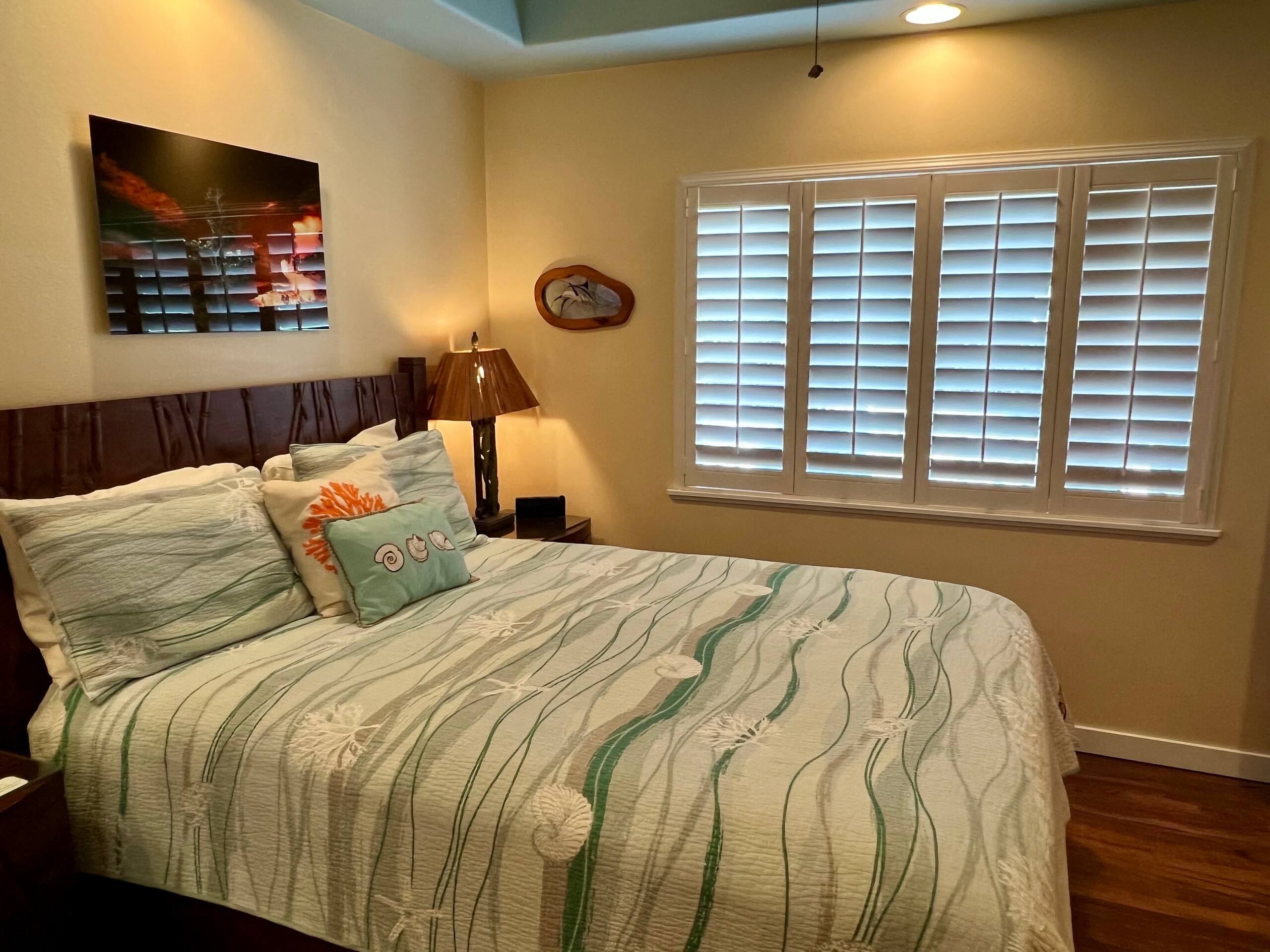 Condo in Kailua-Kona · ★4.94 · 2 bedrooms · 2 beds · 2 baths - Image 11