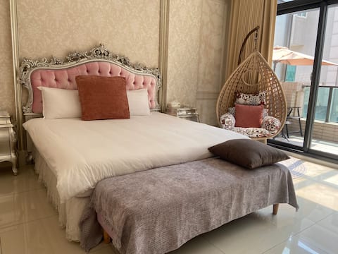 Chiayi City B&B 005, walking distance to Cultural Night Market, Hoi Yi Sen Huo Village, private elev