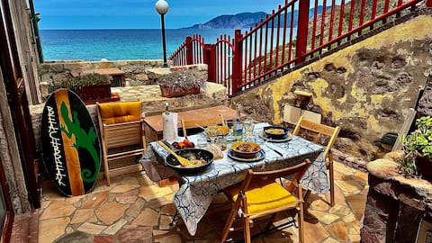 Beach house on the beach | Free parking