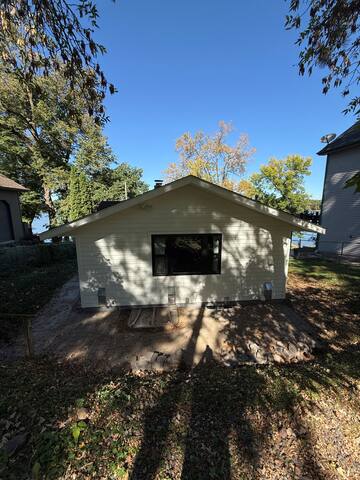 CHARMING cabin getaway just 1 hour from MPLS! gallery image 2