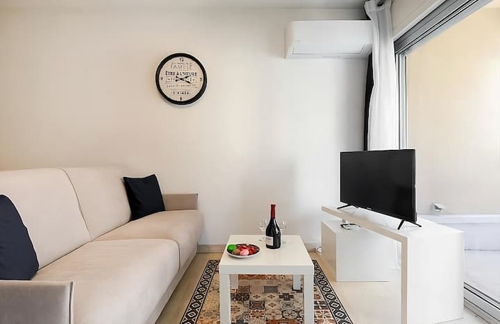Studio Design Avec Balcon Rue D’antibes Croisette - Cannes