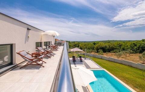 Villa Elsa with Private Pool & Olive Grove Views