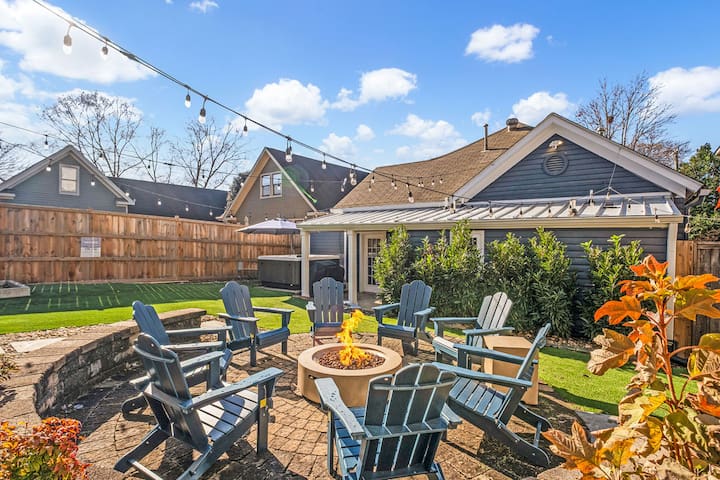 Downtown Private Backyard Oasis 5 min to Broadway