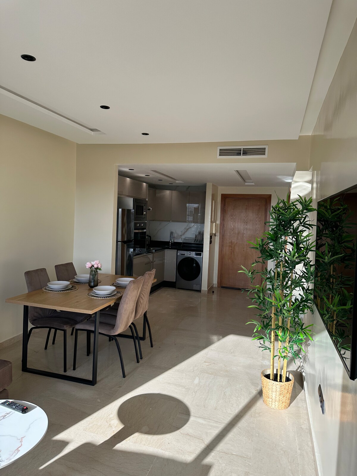 Condo in Casablanca  479  2 bedrooms  3 beds  15 baths - image 2