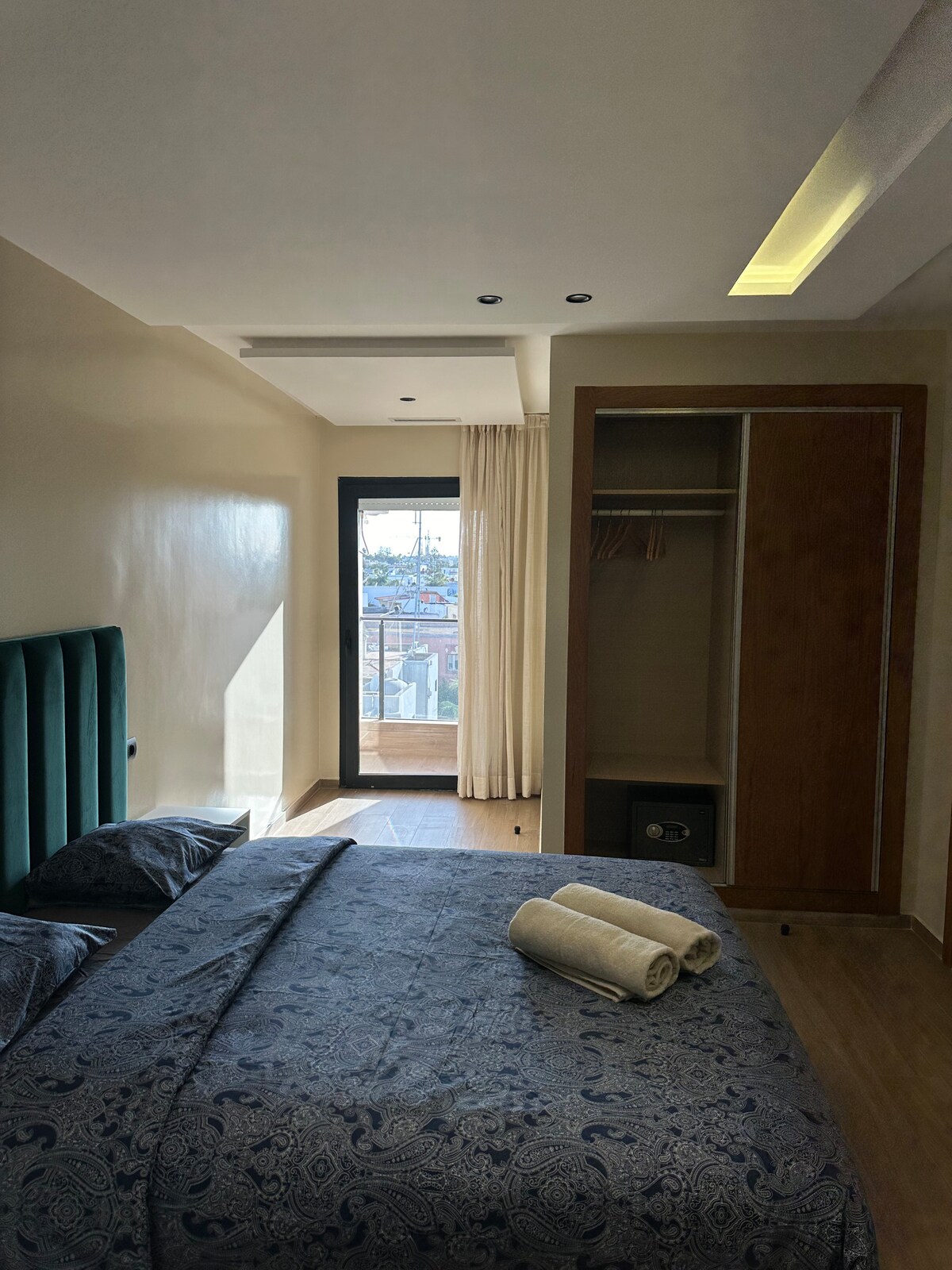 Condo in Casablanca  479  2 bedrooms  3 beds  15 baths - image 3