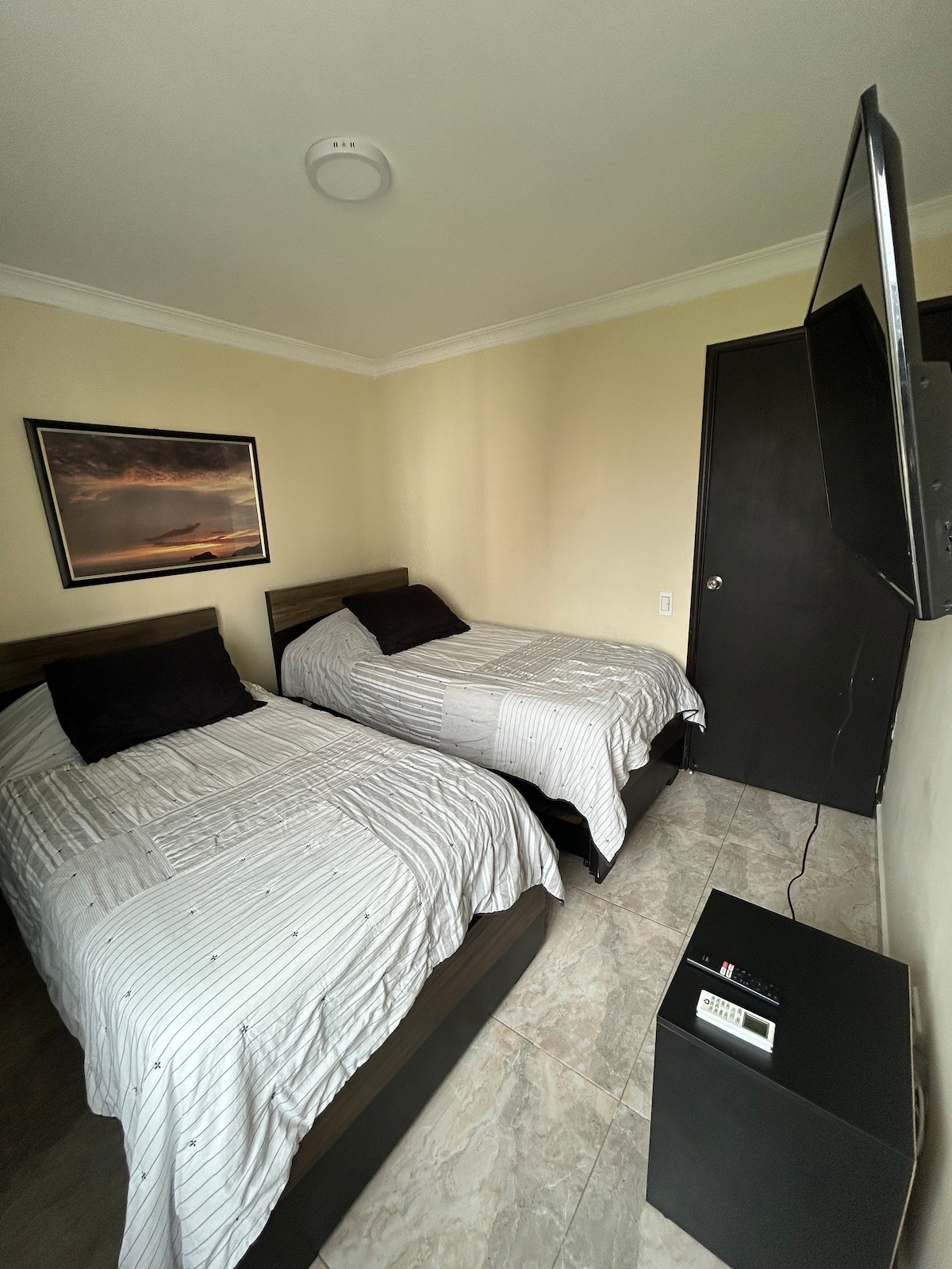 საძინებელი 1