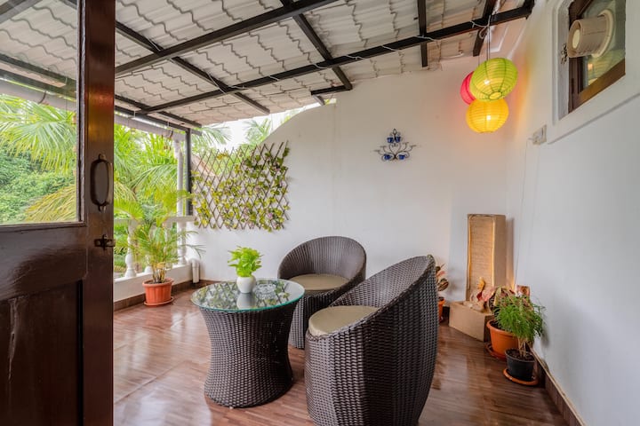 Patio image 4