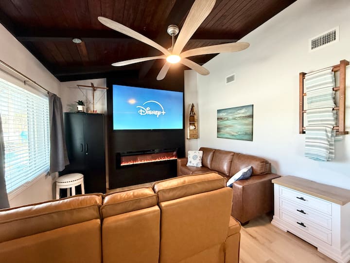 Entire Beachside Condo! Don’t Worry Beach Happy! - Manasota Key, FL