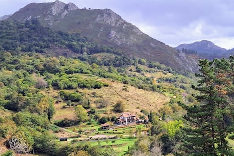 Casa la Roza, relax in your own river valley
