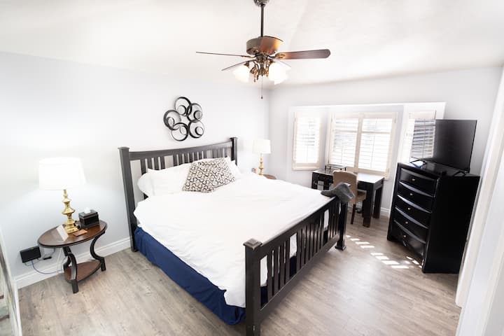 Dormitorio principal, cama tamaño king