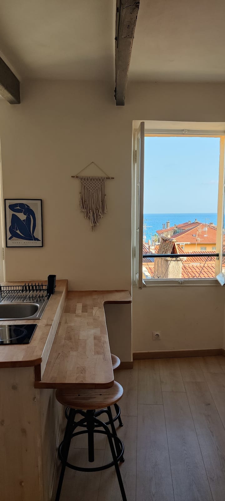 Joli Studio Avec Vue Mer Au Cœur De Menton - Menton