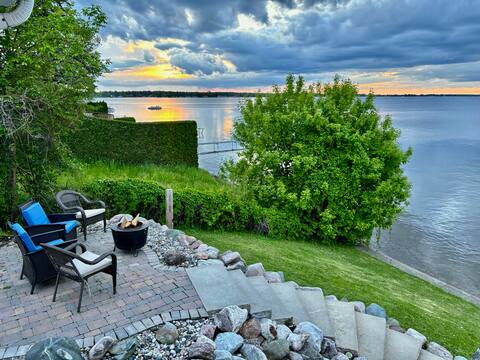THE LOOKOUT on Houghton Lake