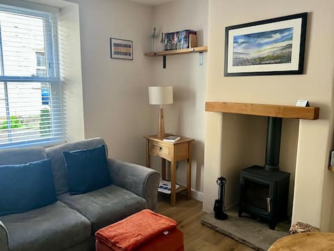 Top performing Airbnb: *New* A Den in the Dales in Hawes