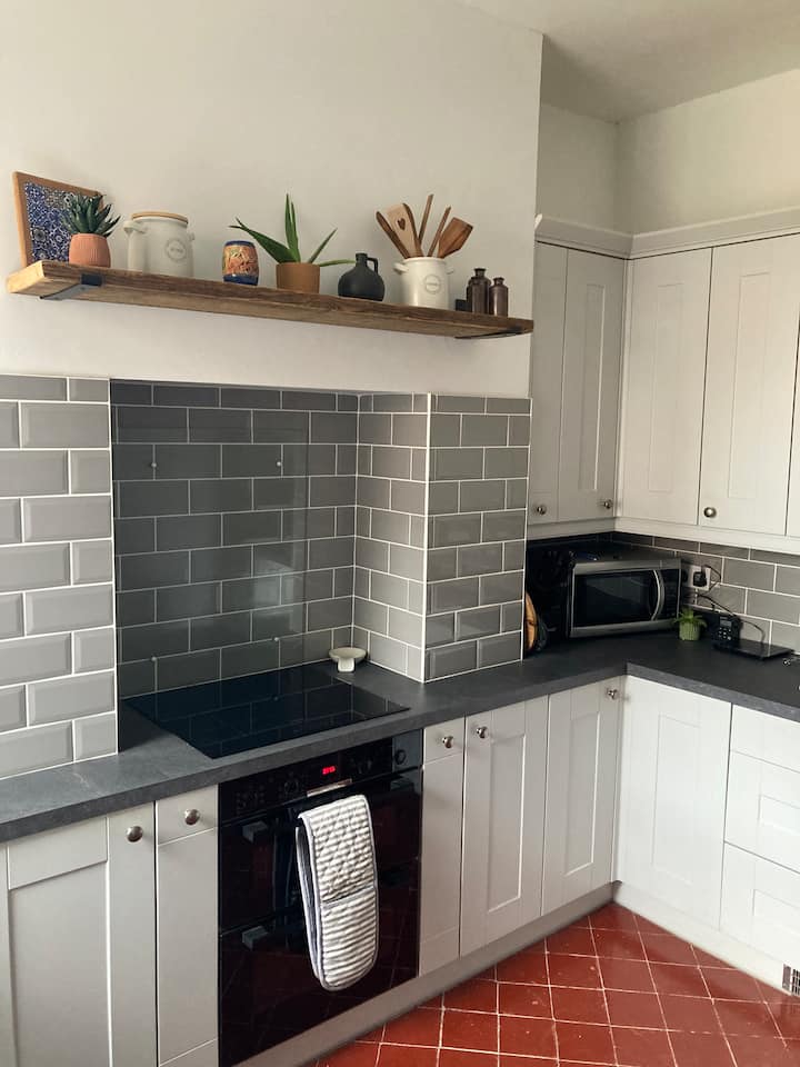 Cosy Edwardian Home, Oxton - Cheshire