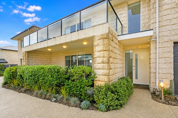 Sorrento Del Mar By Ready Set Stay - Heart Of Sorrento & Large Yard - Sorrento