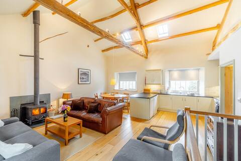 4 Bed in Coniston (oc-lr153)