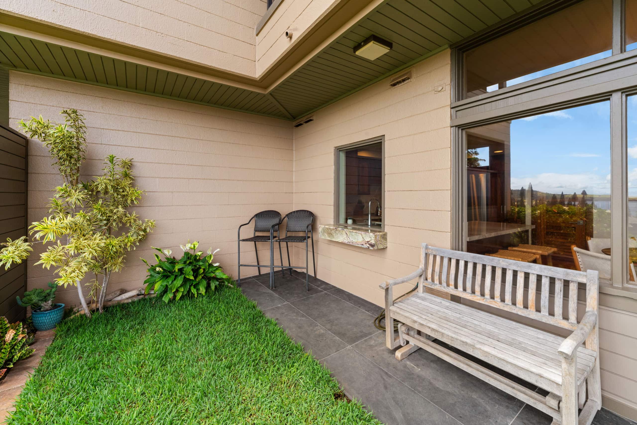 Villa in Lahaina · ★4.92 · 1 bedroom · 2 beds · 1.5 baths - Image 21