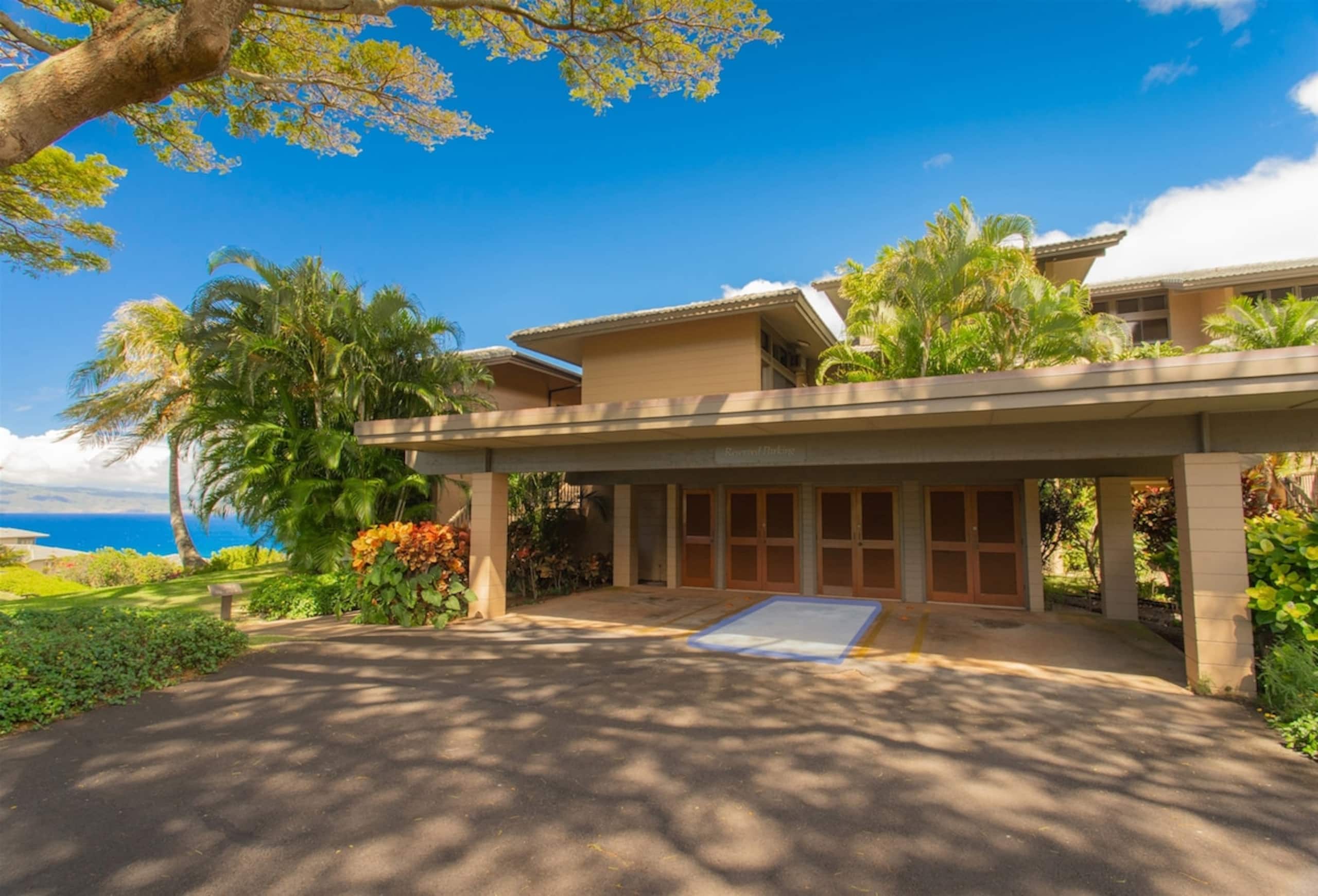 Villa in Lahaina · ★4.92 · 1 bedroom · 2 beds · 1.5 baths - Image 52