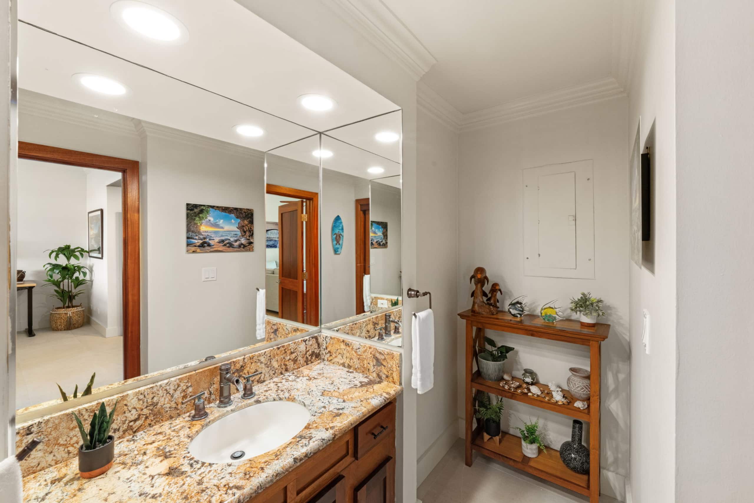 Villa in Lahaina · ★4.92 · 1 bedroom · 2 beds · 1.5 baths - Image 39