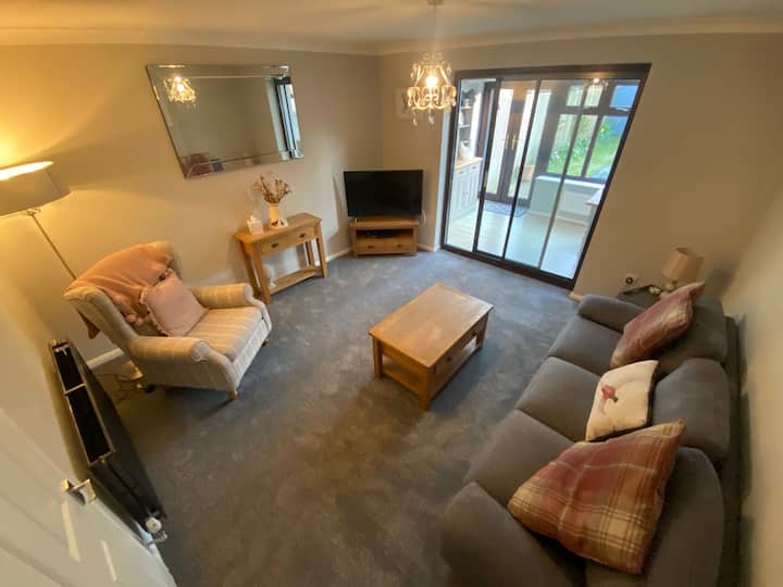 25 The Meadows - Bakewell