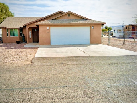 Family Fun - Beautiful Desert Escape!