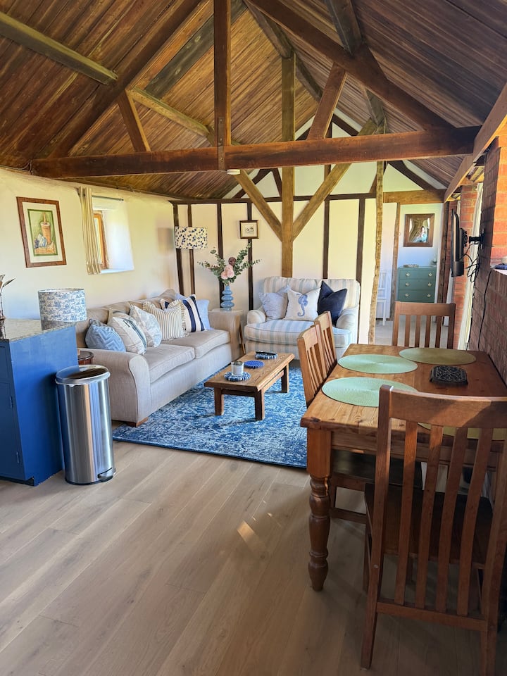 Rural Retreat With Stunning Views In Oxfordshire - Banbury