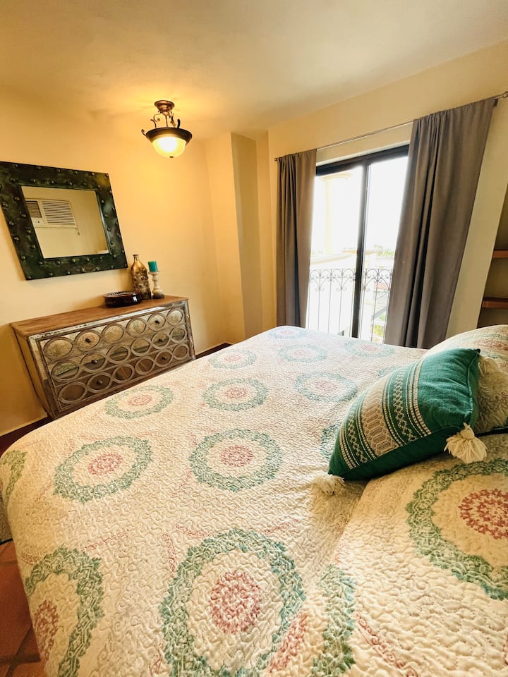 Chumba cha 3 chenye ukubwa wa kifalme chenye bafu la kujitegemea 