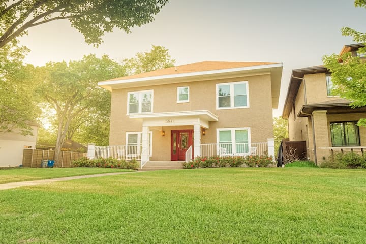 6 Private Apts | Big Yard | Parking | Pet Friendly