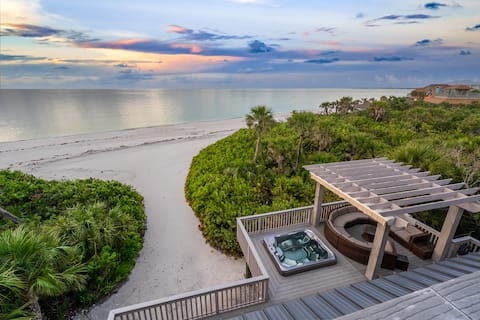 Beachfront Island Retreat | 360 Views & Privacy!