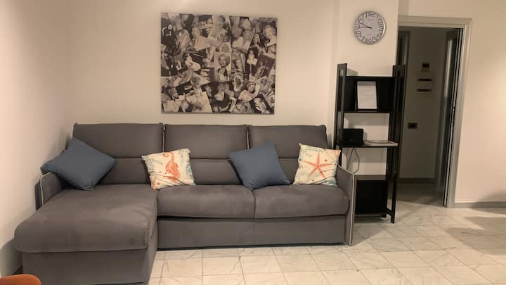 Beachfront Luxurious Newly Built 2-bed Flat - Roseto degli Abruzzi