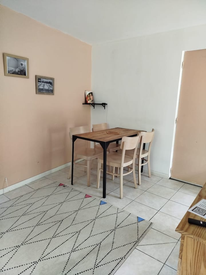 After-chèvres , Une Fromagerie Devenue Gîte ! - Villefort