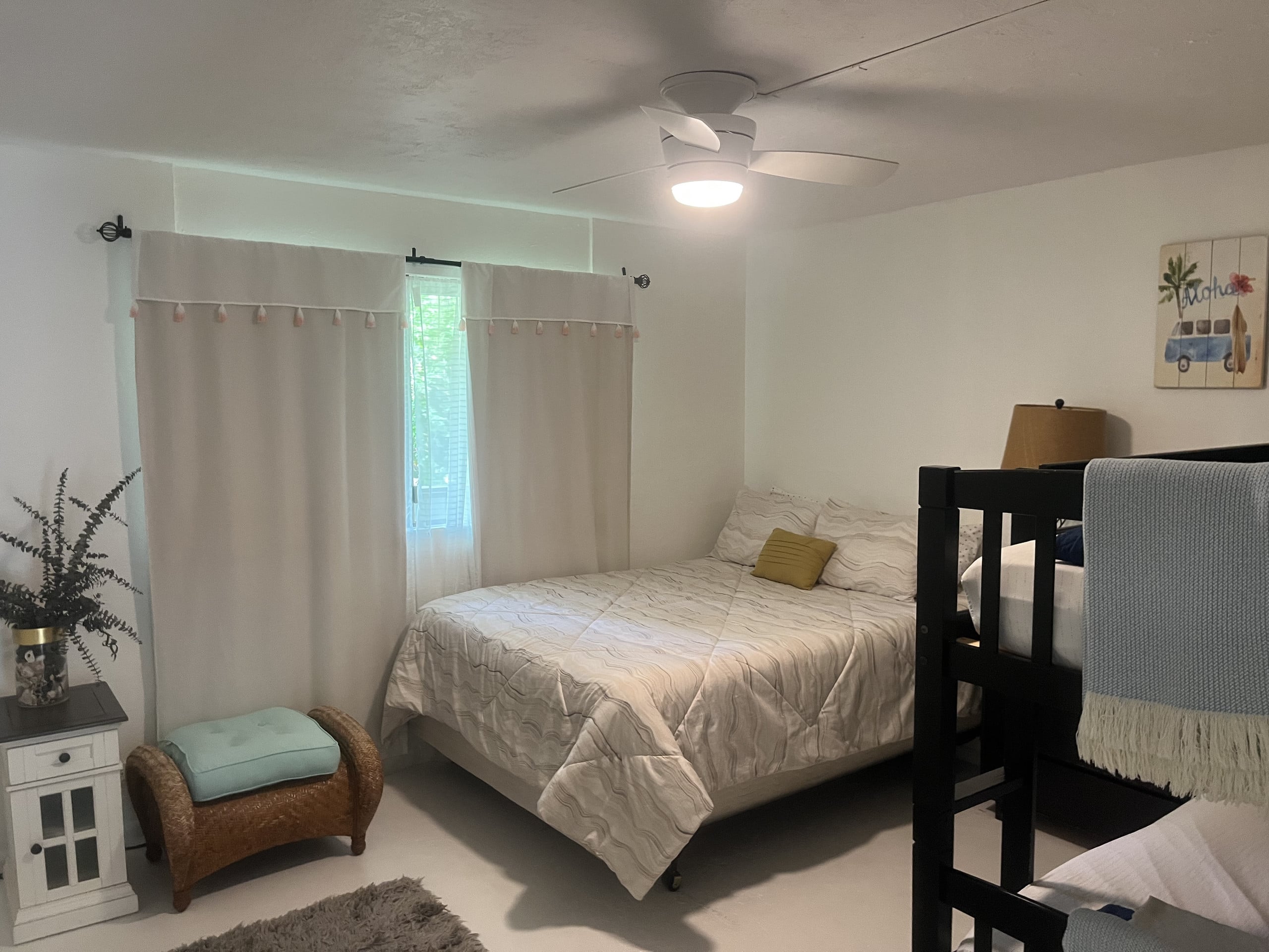 Condo in Kailua-Kona · ★4.79 · 2 bedrooms · 4 beds · 2 private baths - Image 12