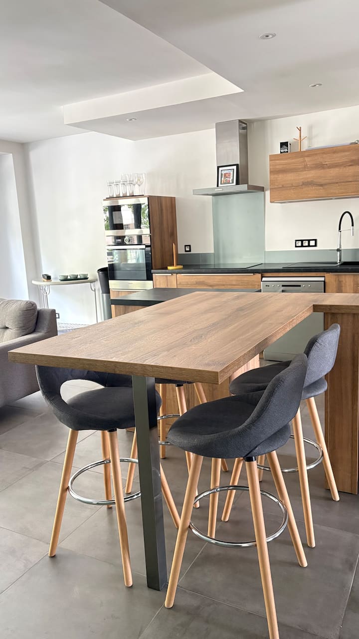 Logement Vichy Situé à 100m Des Thermes Plein Cv - Vichy