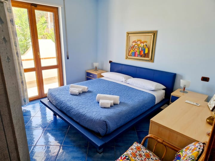 Dhomë gjumi 2