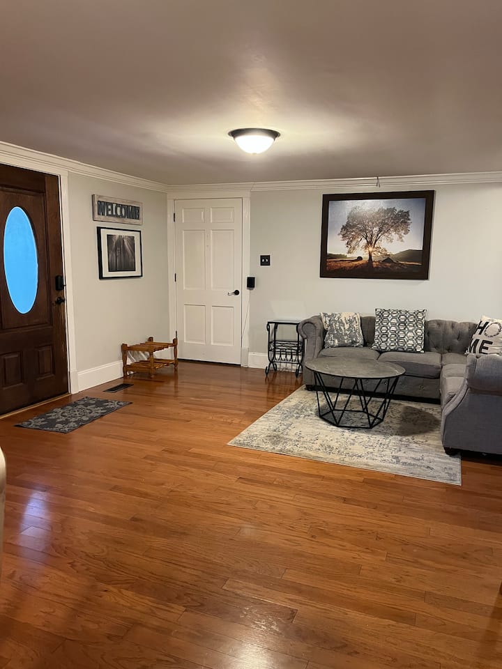 Peaceful Country Cottage With A Taste Of Home - Huntsville, AL
