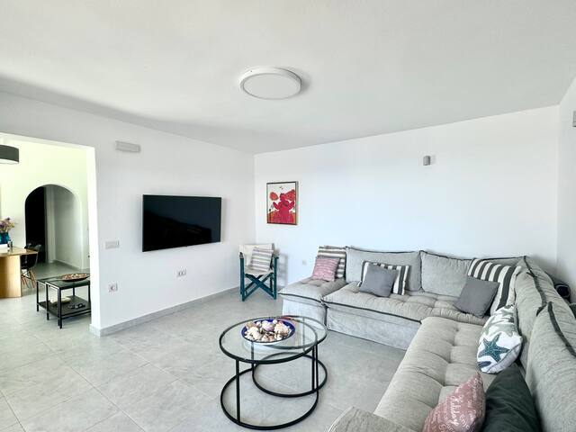 Blue gallery image 2